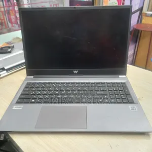 Laptop 8GB Intel Core i7 SSD 500GB