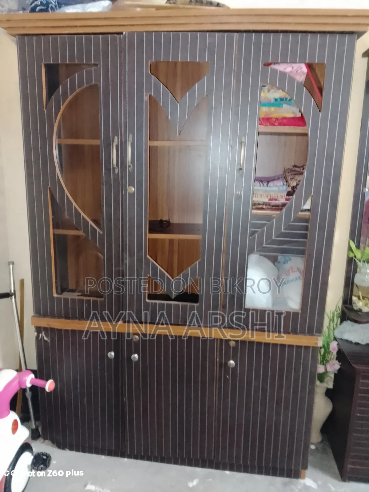 Selling Partex Cabinet