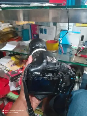 ক্যানন ১৩০০d ক্যামেরা