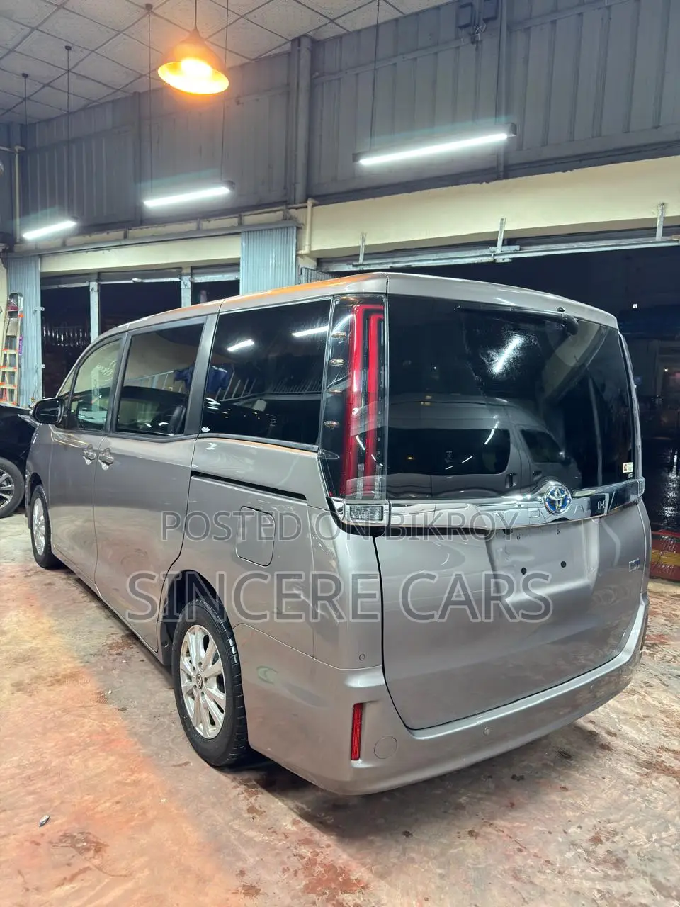 Toyota Noah 2021 Brown