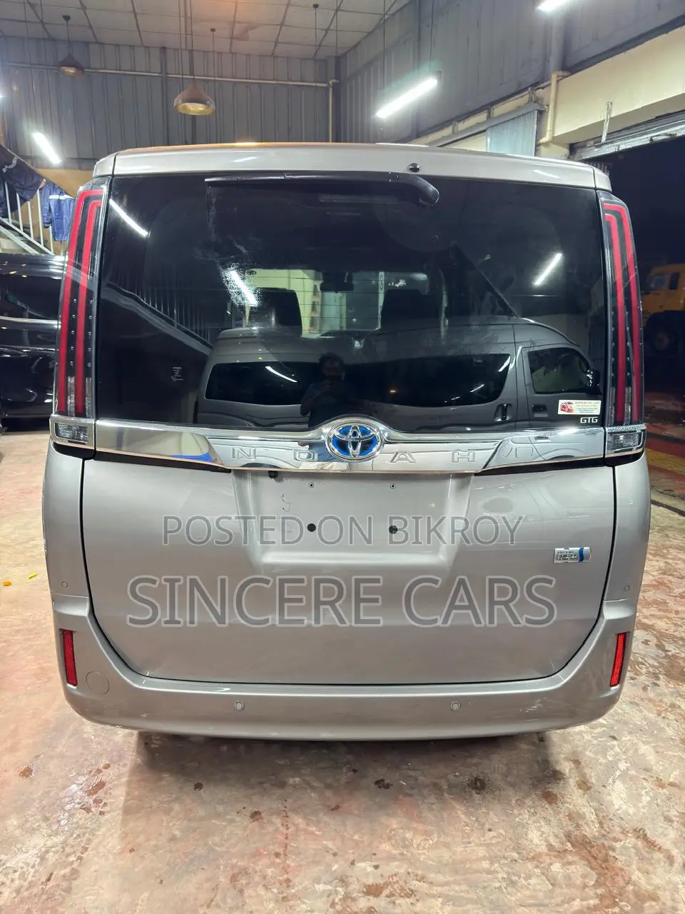 Toyota Noah 2021 Brown