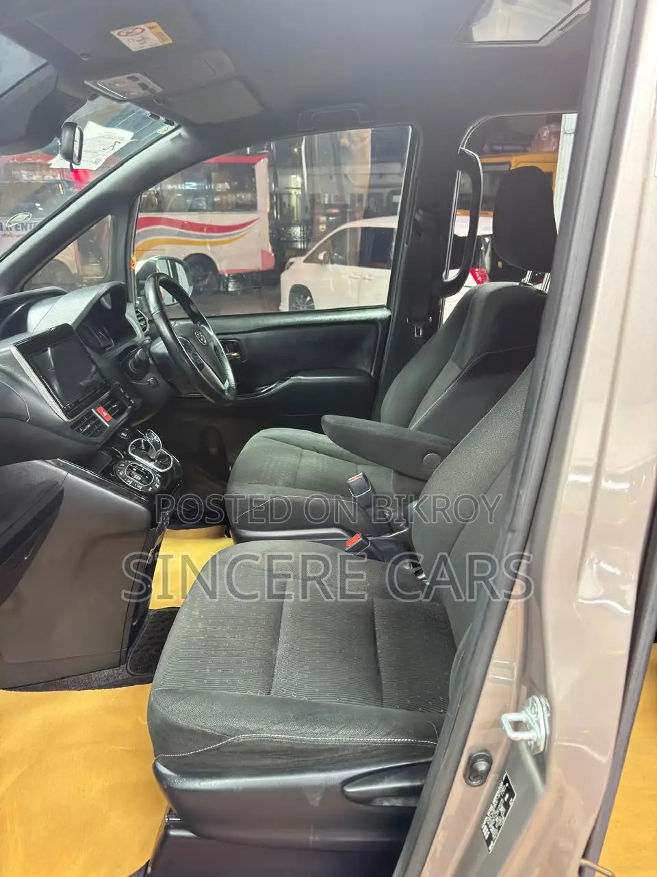 Toyota Noah 2021 Brown