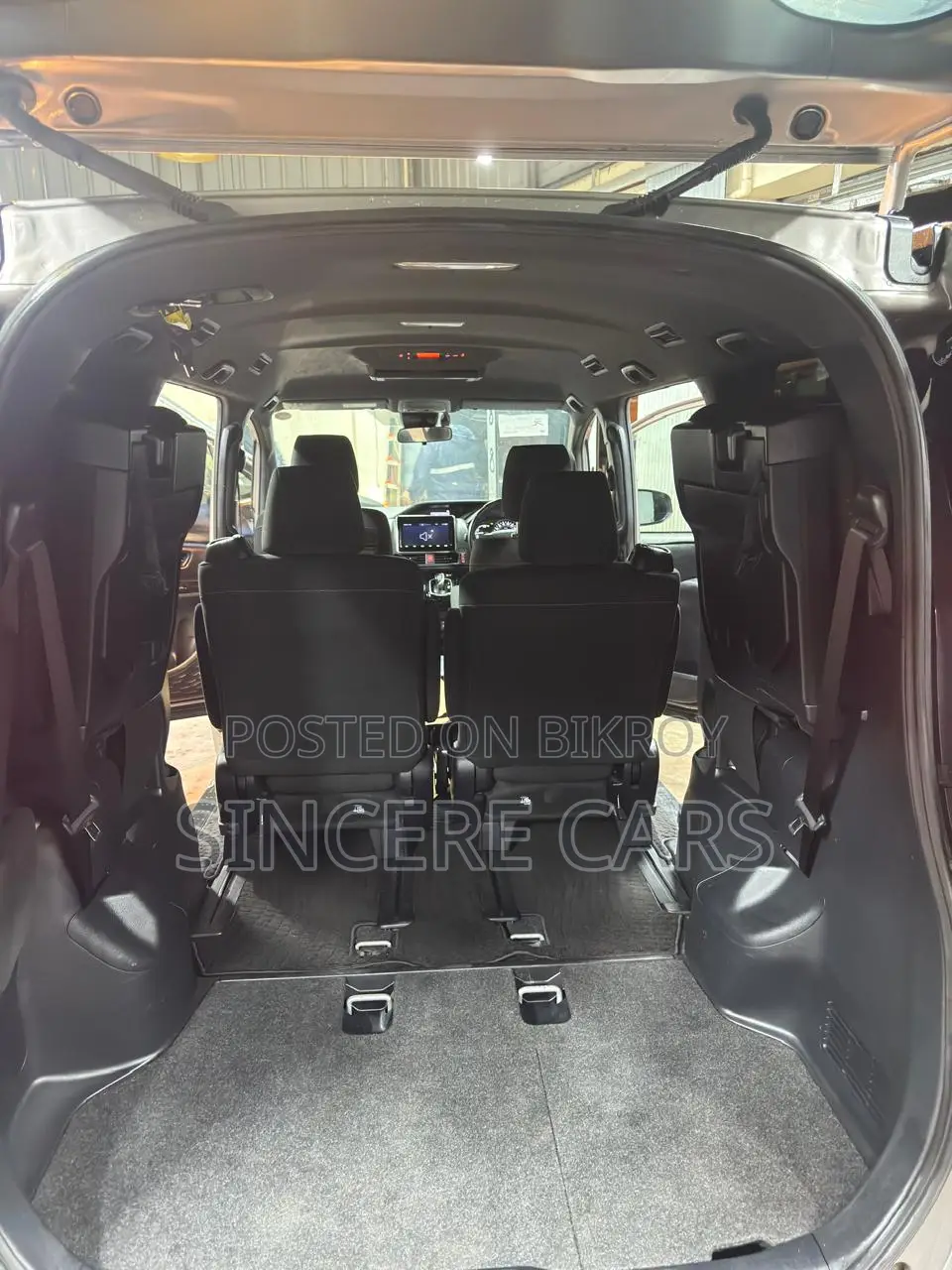 Toyota Noah 2021 Brown