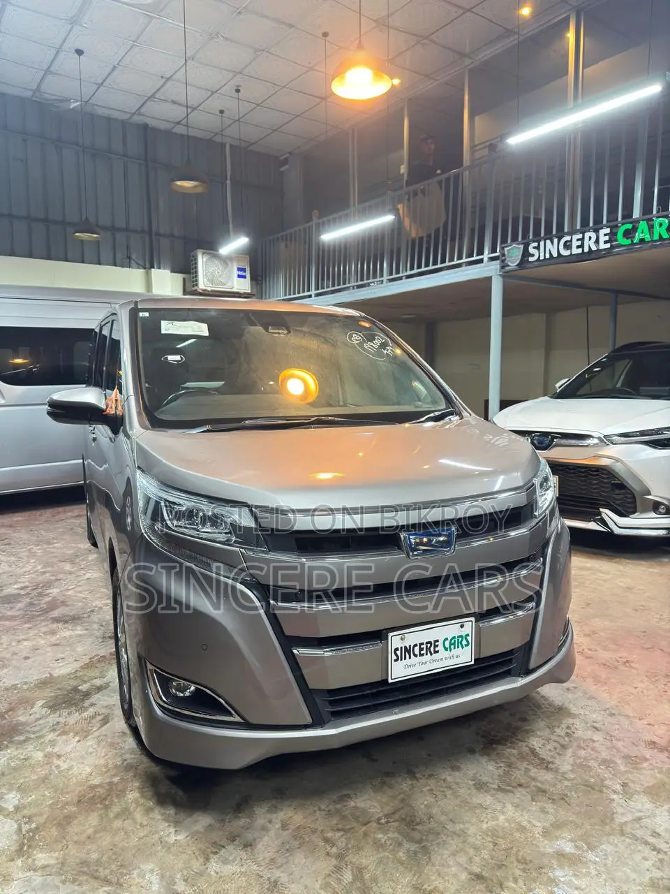 Toyota Noah 2021 Brown