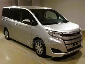 Toyota Noah 2021 Silver