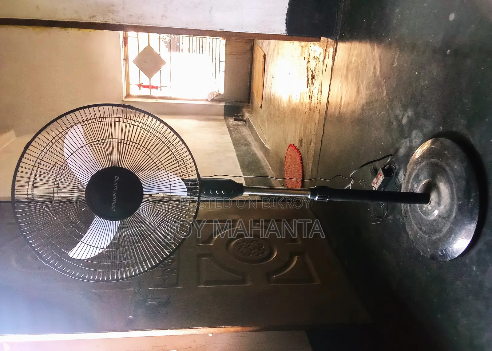 16-inch DC Stand Solar Fan