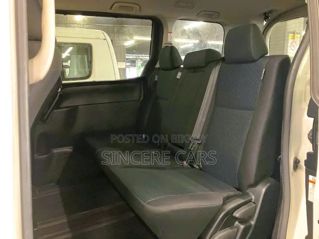 Toyota Noah 2021 Pearl