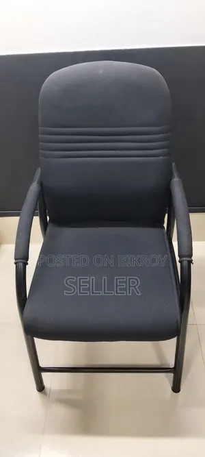 অল্প ব্যবহৃত অফিস ফার্নিচার