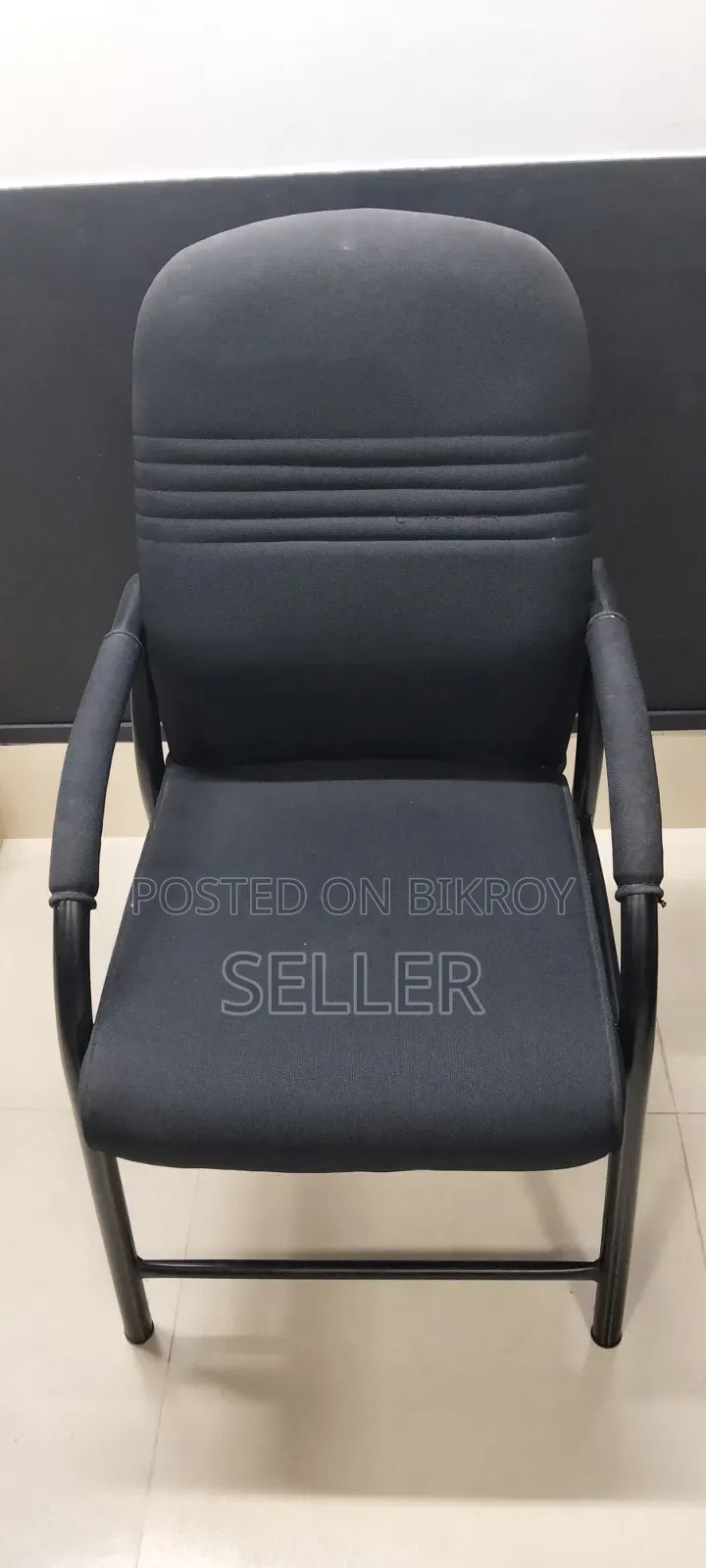 অল্প ব্যবহৃত অফিস ফার্নিচার