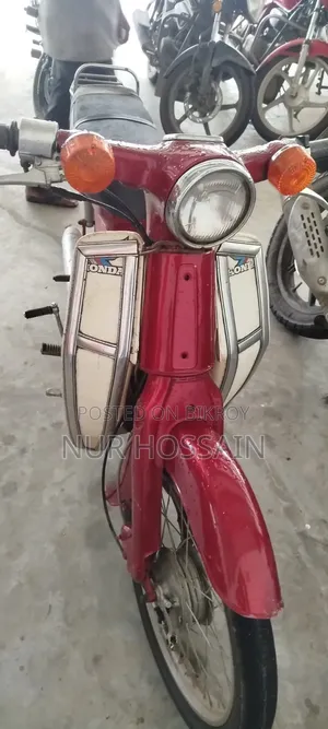 Honda CB 2000 Red