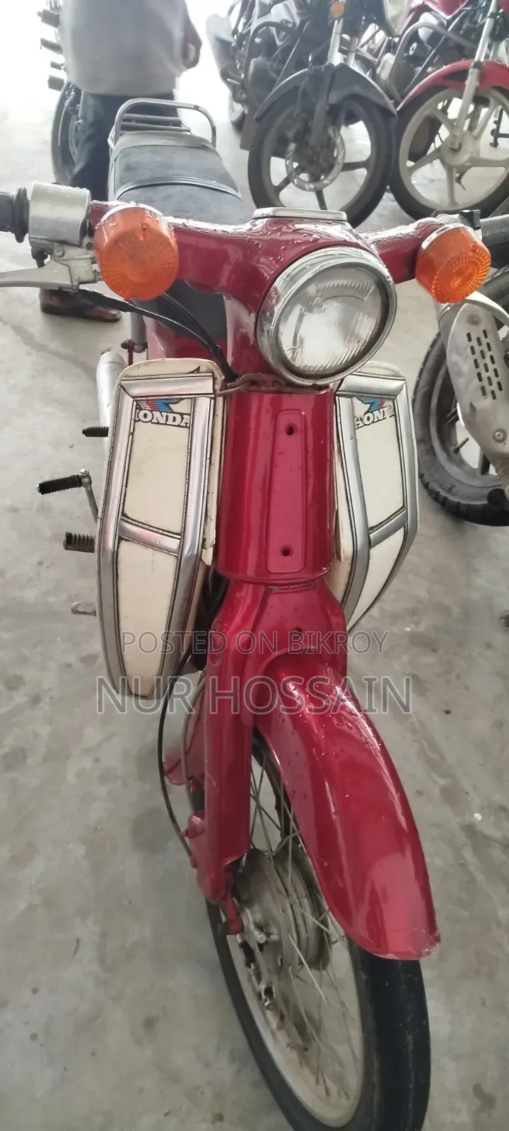 Honda CB 2000 Red