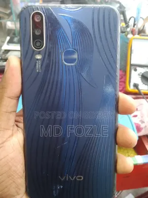 Vivo Y12 64 GB Blue