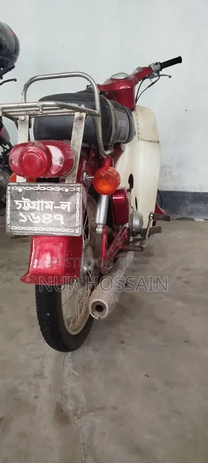 Honda CB 2000 Red