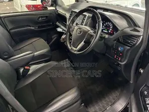 Toyota Noah 2021 Black