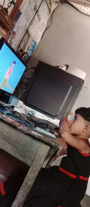 ডেস্কটপ কম্পিউটার গিগাবাইট GB-BKi3HA-7100 ৮জিবি এএমডি রাইজেন ৩ এইচডডি+এসএসডি ৫১২জিবি