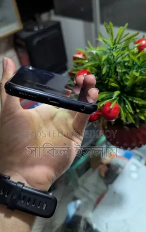 Vivo Y11 32 GB Blue