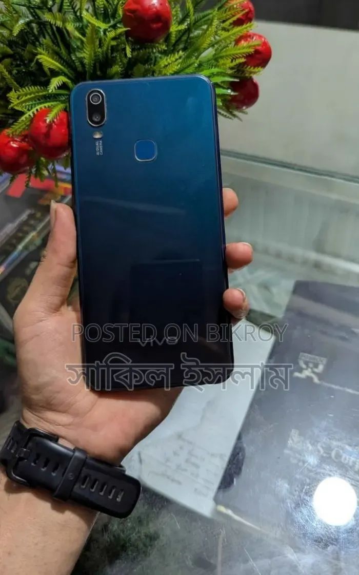 Vivo Y11 32 GB Blue