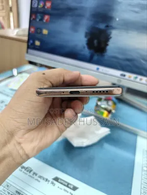 Vivo V60 256 GB Gold