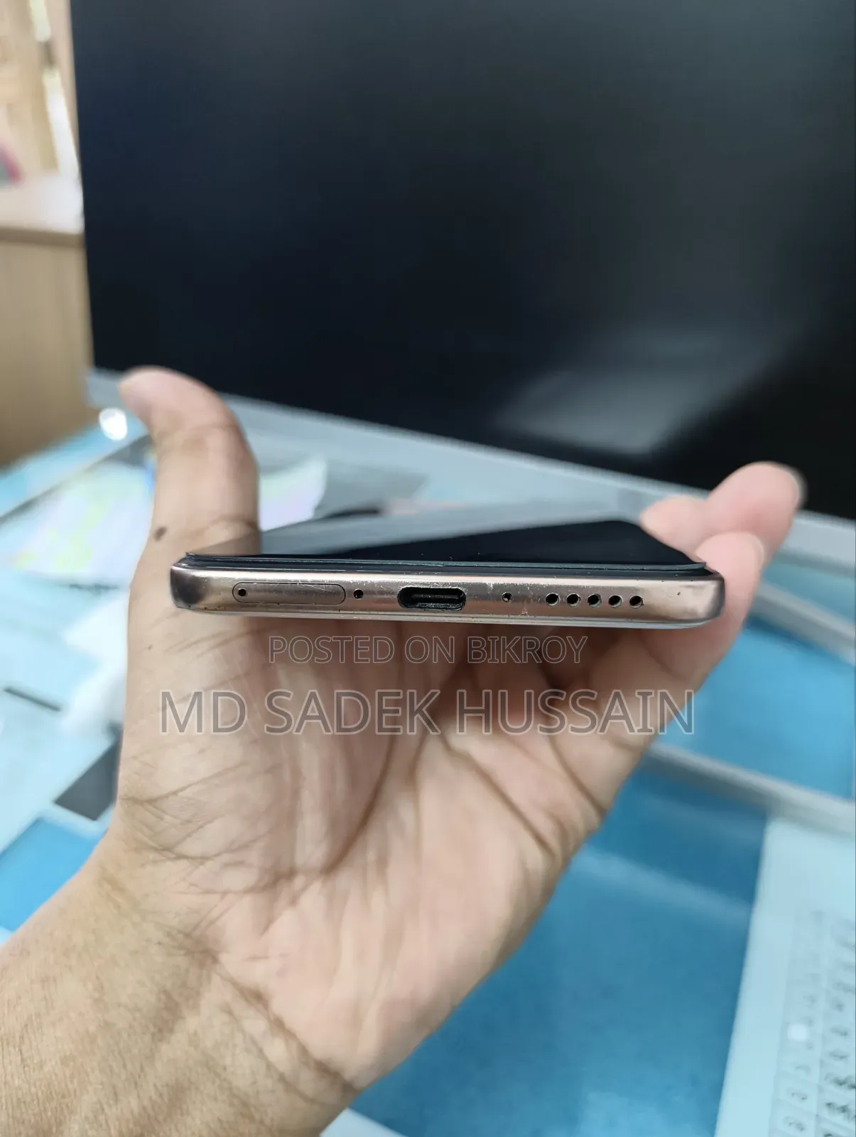 Vivo V60 256 GB Gold