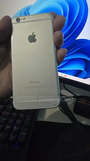 Apple iPhone 6 32 GB White