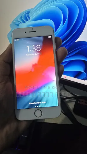 Apple iPhone 6 32 GB White