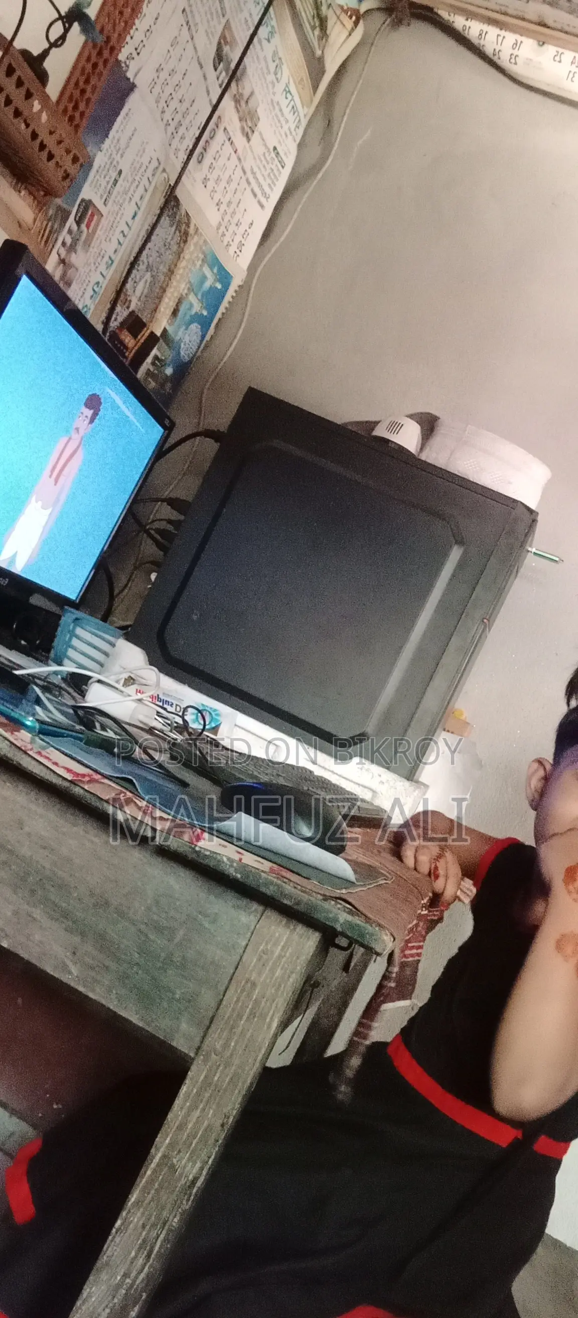 ডেস্কটপ কম্পিউটার গিগাবাইট GB-BKi3HA-7100 ৮জিবি এএমডি রাইজেন ৩ এইচডডি+এসএসডি ৫১২জিবি