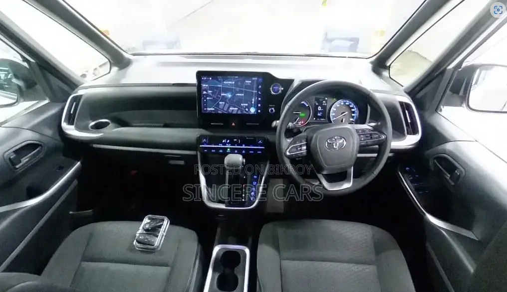 Toyota Noah 2022 Pearl