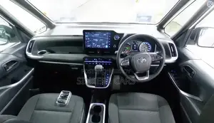 Toyota Noah 2022 Pearl