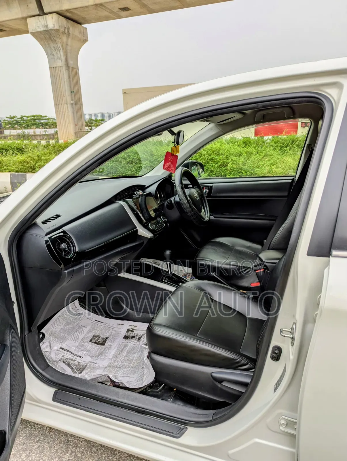 Toyota Corolla Fielder 2018 Pearl