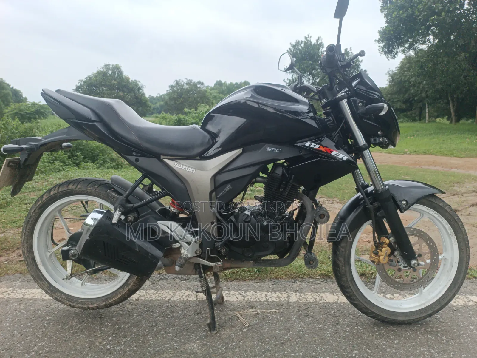 সুজুকি জিক্সার মনোটোন ২০২৪ কালো