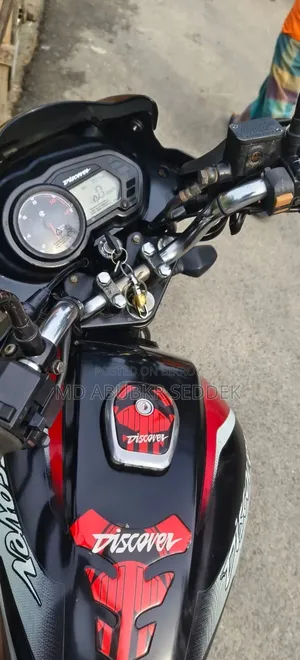 Bajaj Discover 125 2020 Black