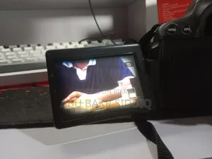 Canon 700 D With 50mm Prime Len's