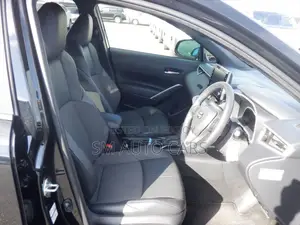 Toyota Corolla Cross 1.8 Hybrid FWD 2022 Black