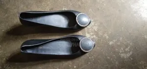 অমনি লেডিস সু