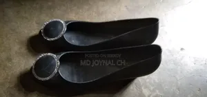 অমনি লেডিস সু