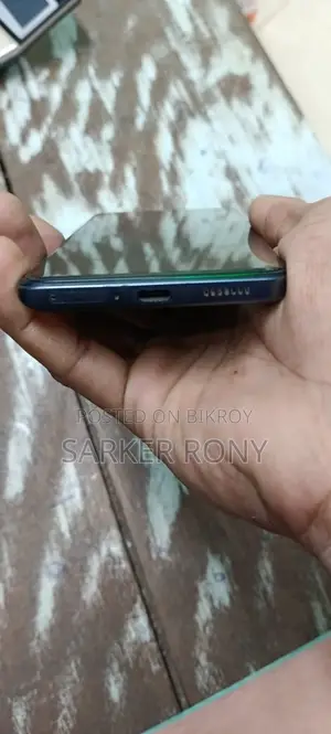 iQOO 128 GB Blue