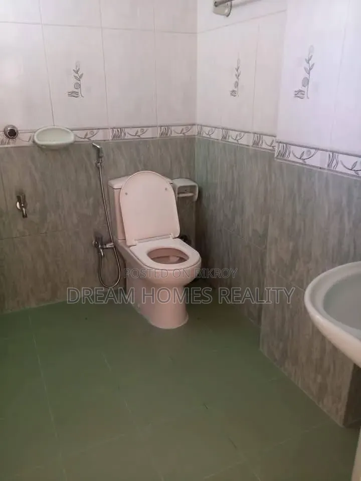 3bdrm Apartment in Banani for Rent