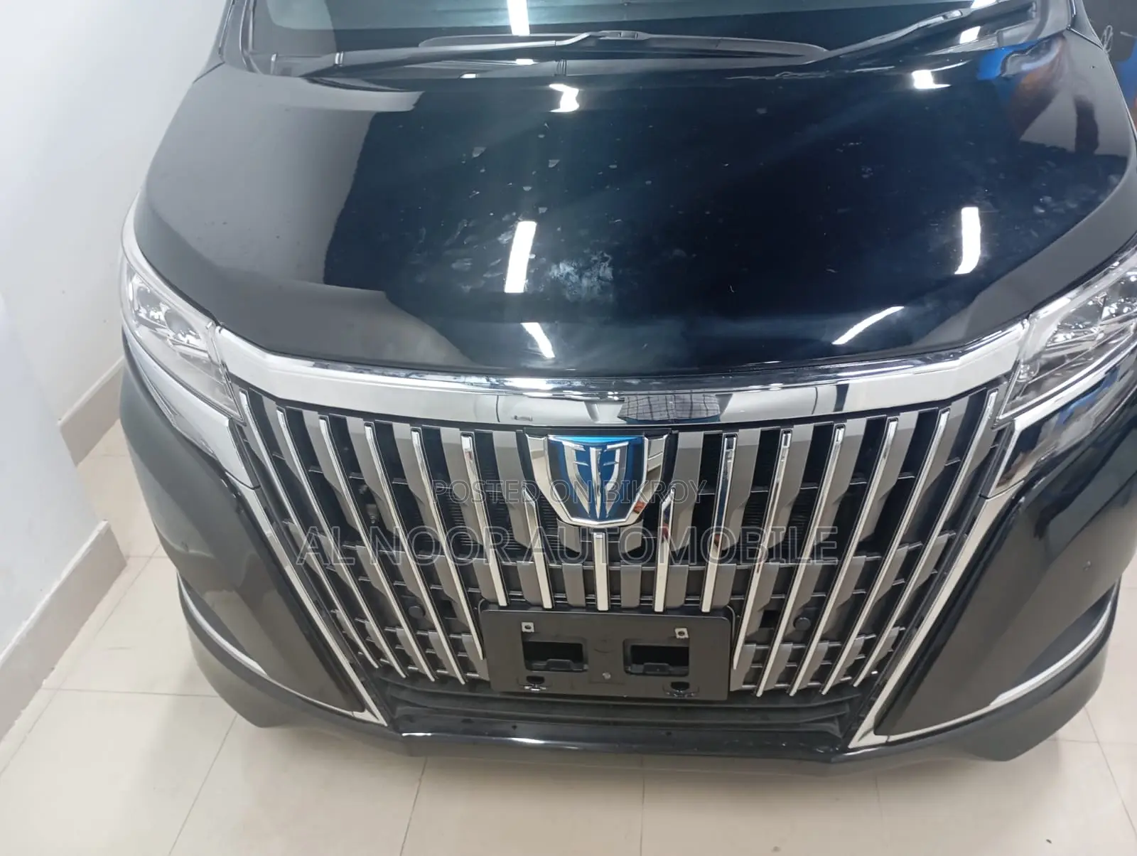Toyota Noah ১.৮ ফ্রন্ট হুইল ড্রাইভ হাইব্রিড (৭ সিটার) ২০২১ কালো