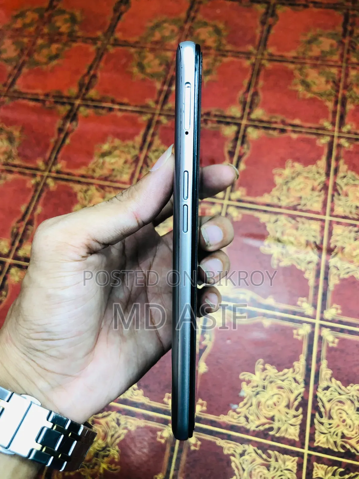 Realme Narzo 128 GB Silver