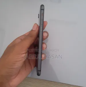 অ্যাপল আইফোন ৮ ৬৪ জিবি কালো