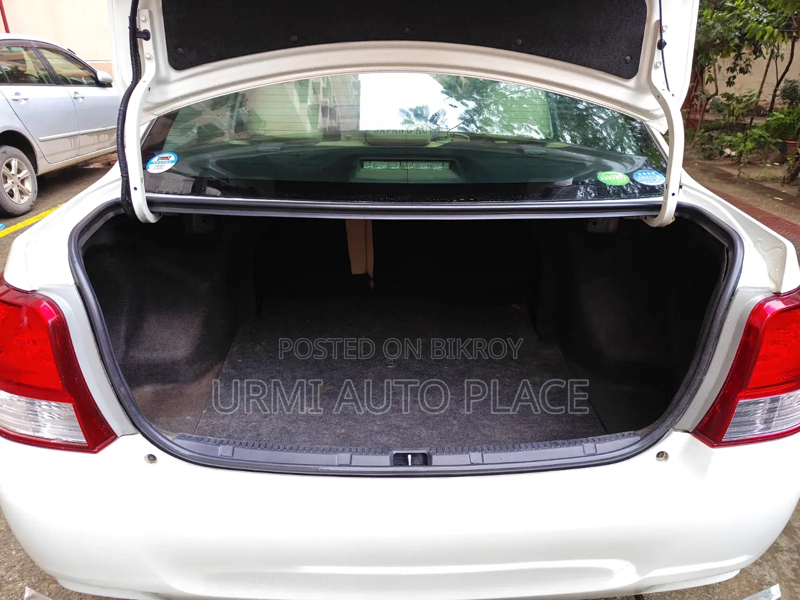 Toyota Axio 2012 Pearl