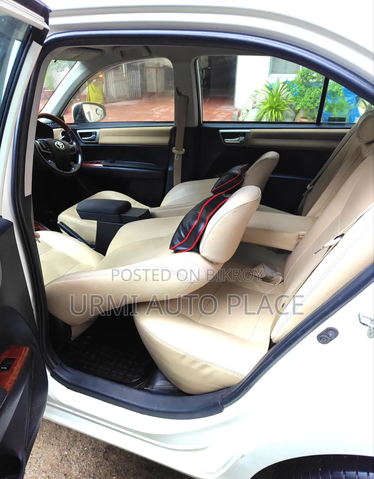 Toyota Axio 2012 Pearl
