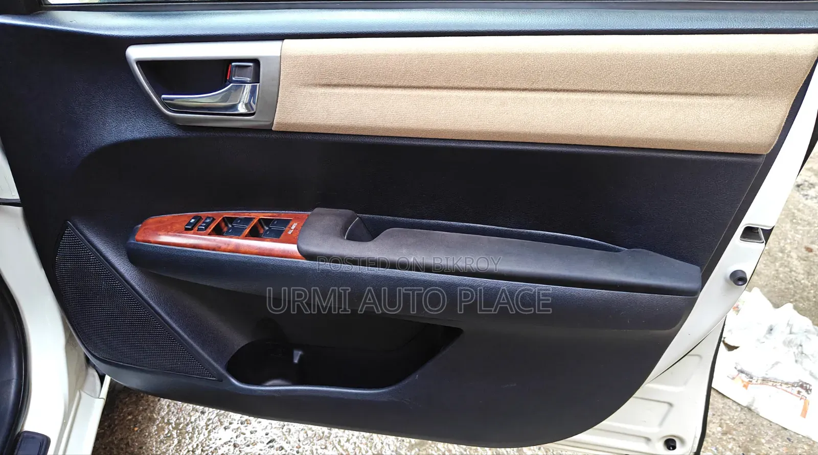 Toyota Axio 2012 Pearl