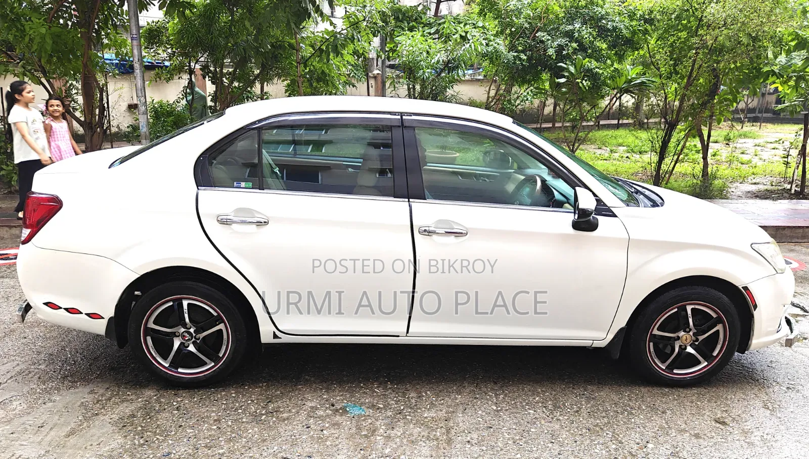 Toyota Axio 2012 Pearl