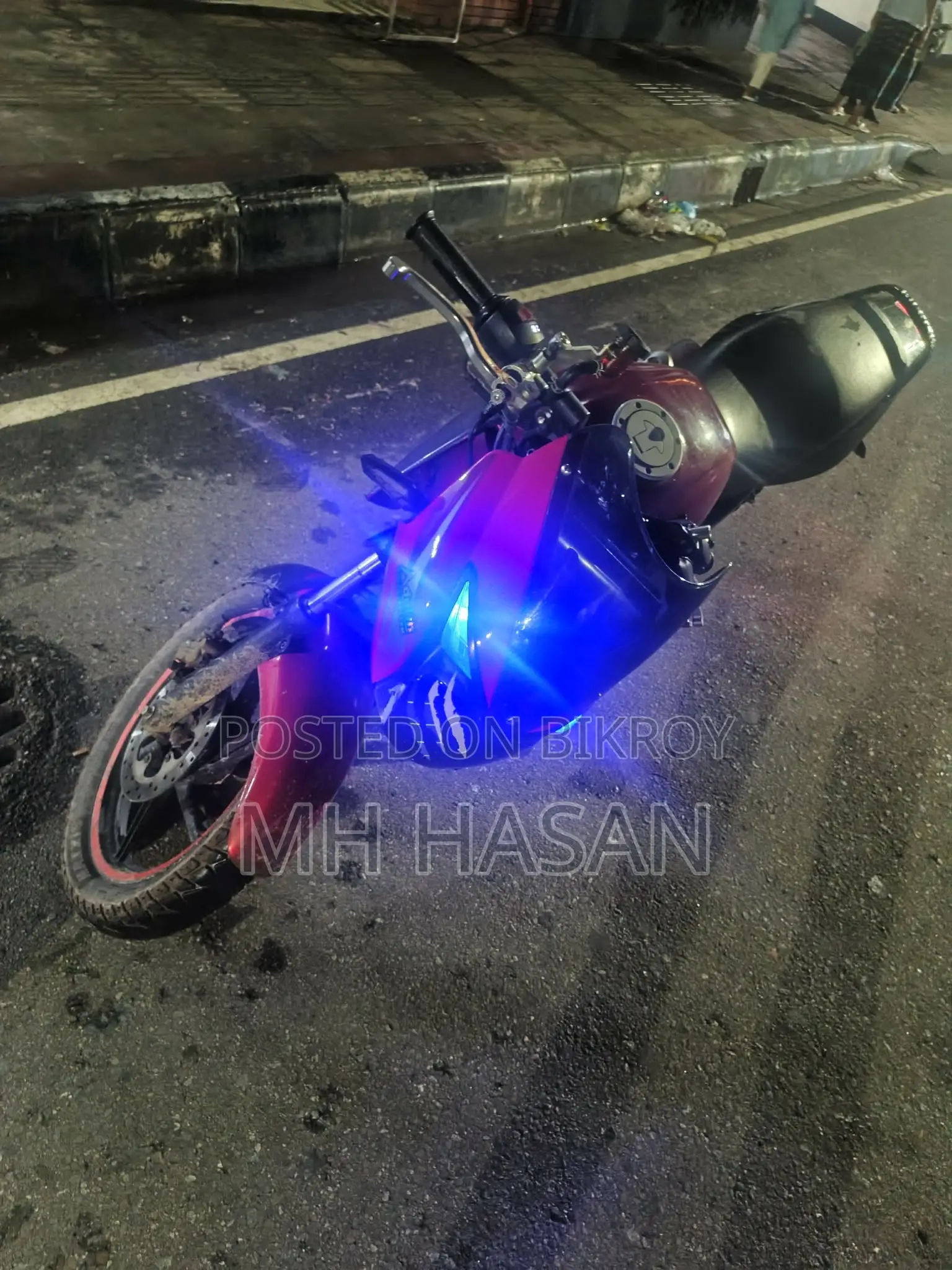 নিউ পারসাং ই-ট্র্যাকার ২০১৮ রেড