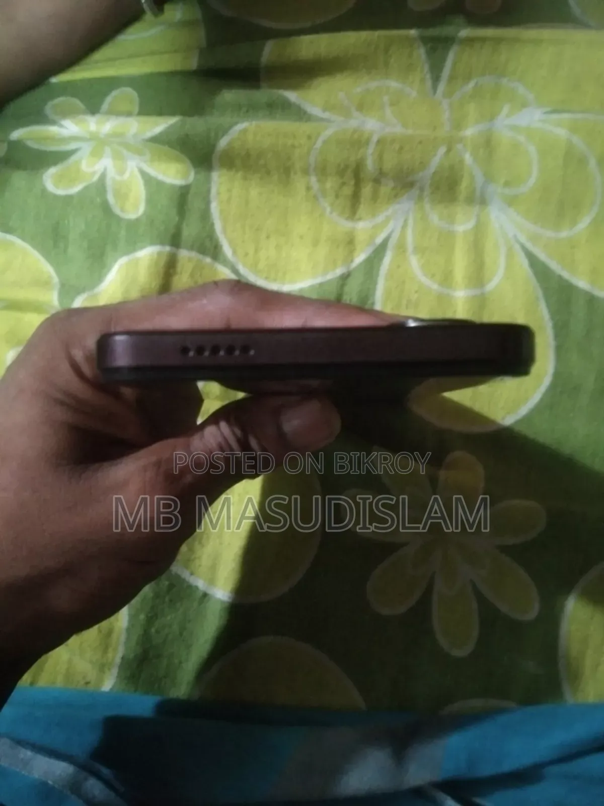 Vivo Y28s 128 GB Red