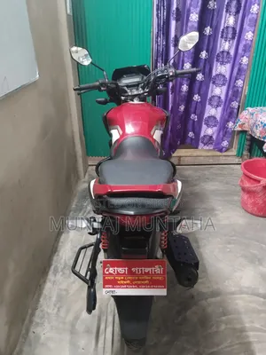 Honda 2025 Red