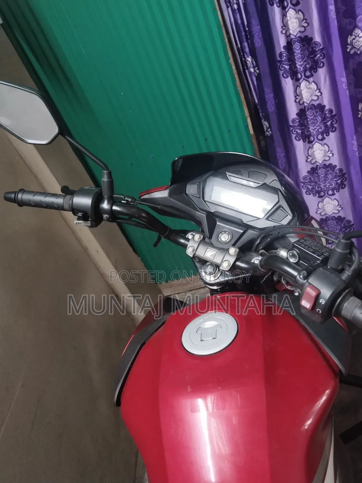 Honda 2025 Red