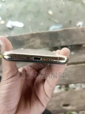 Apple iPhone XS 64 GB Gold