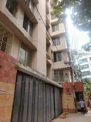 রামপুরায় ২ বেডরুমের অ্যাপার্টমেন্ট বিক্রয়ের জন্য